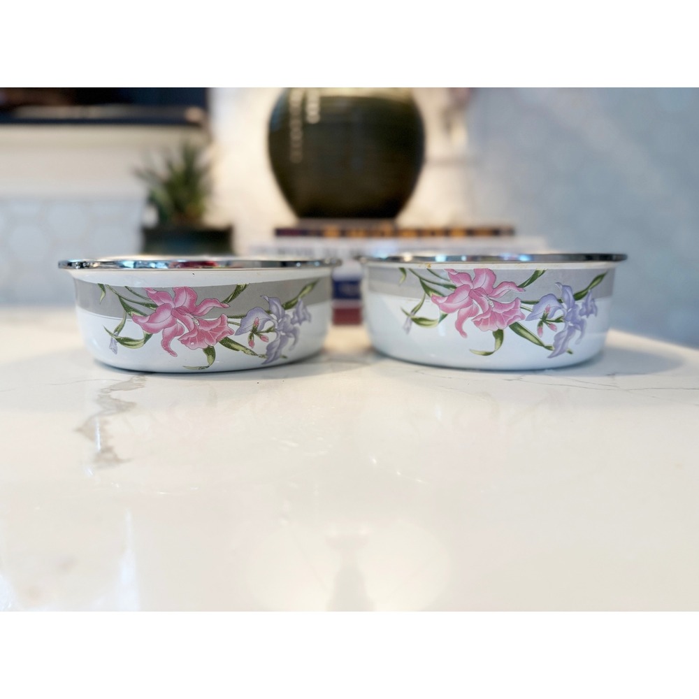 Vintage GMI Enamelware Bowls‎ Set of 2 White Floral Pink Purple Lily Silver Rim - Picture 8 of 9